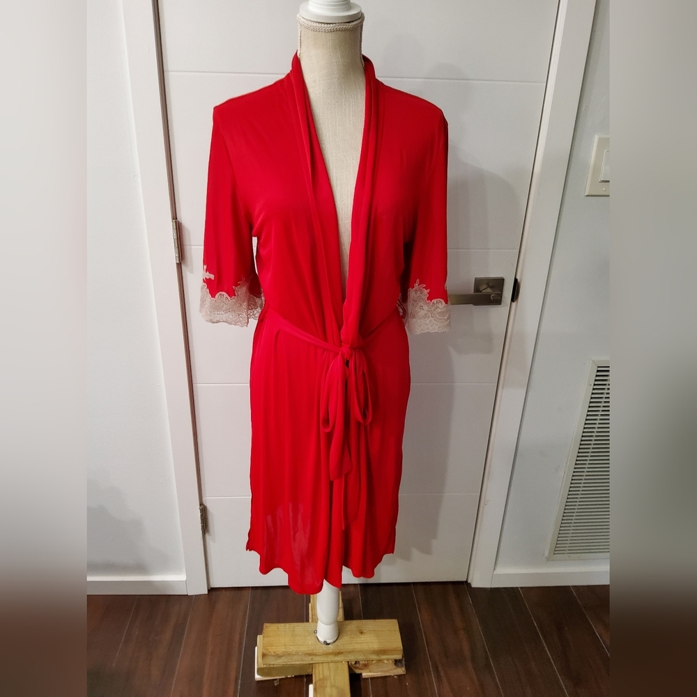 Natori Red Nylon Belted Robe Size M